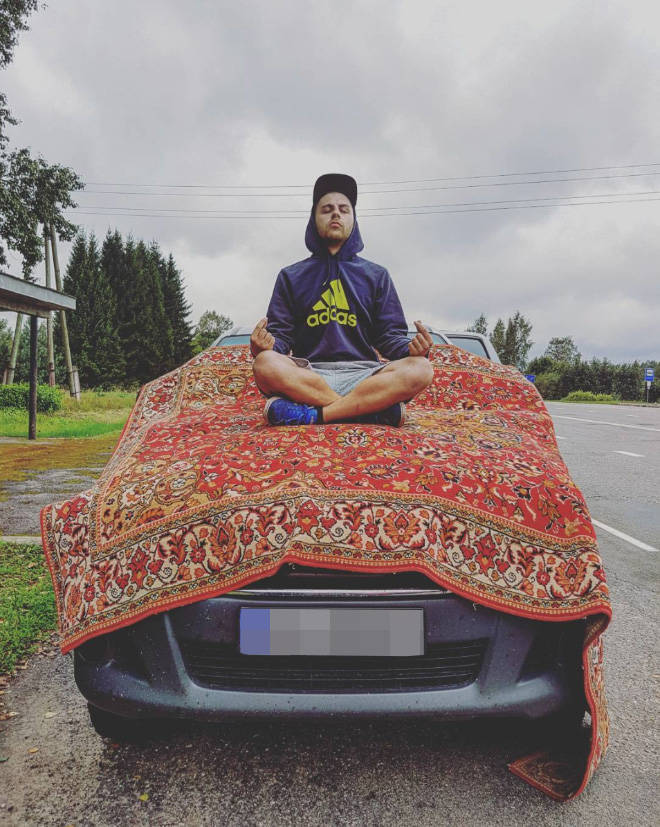 Russians And Carpets, Name A More Iconic Duo