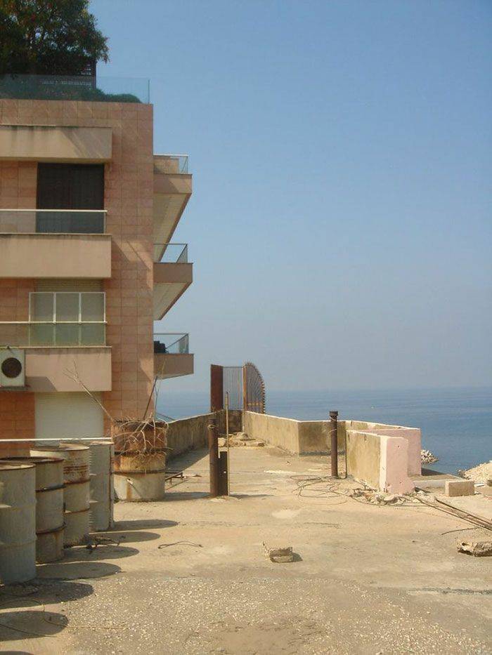 This Thin House Was Built For Just One Purpose – Revenge