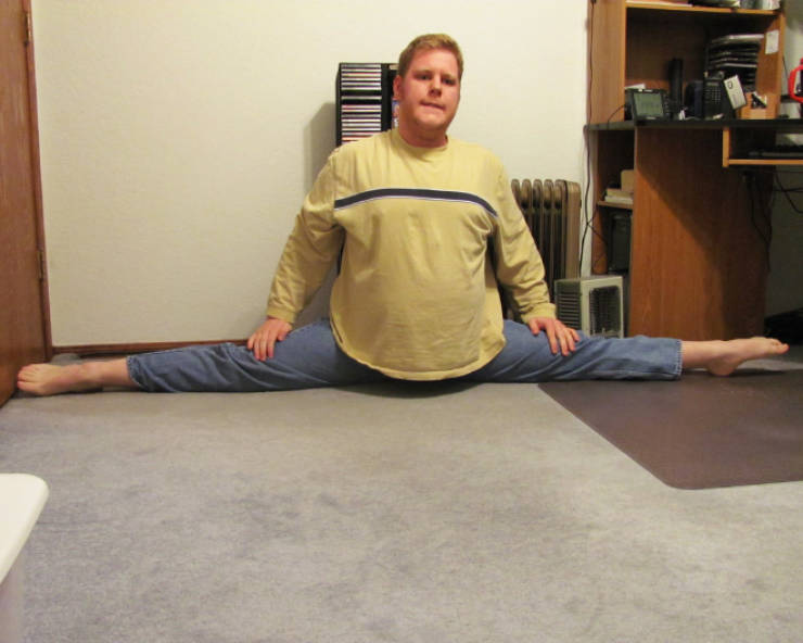 This Is Chris And He Loves Splits