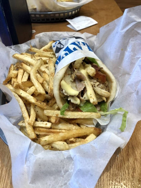 Australian Girl Came All The Way To The US Just To Eat Local Food