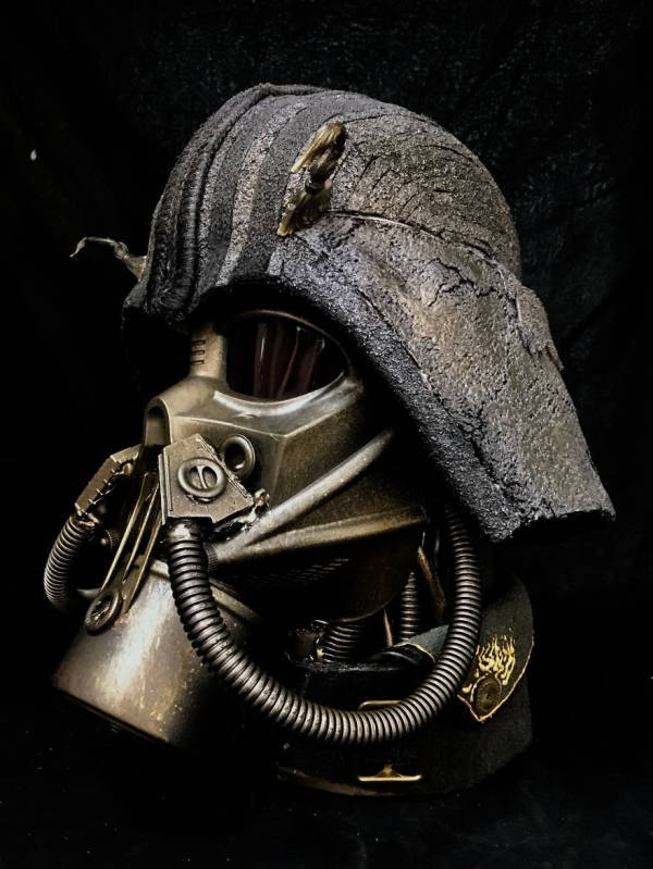 Pop Culture Armor Looks Even Better In Steampunk Style
