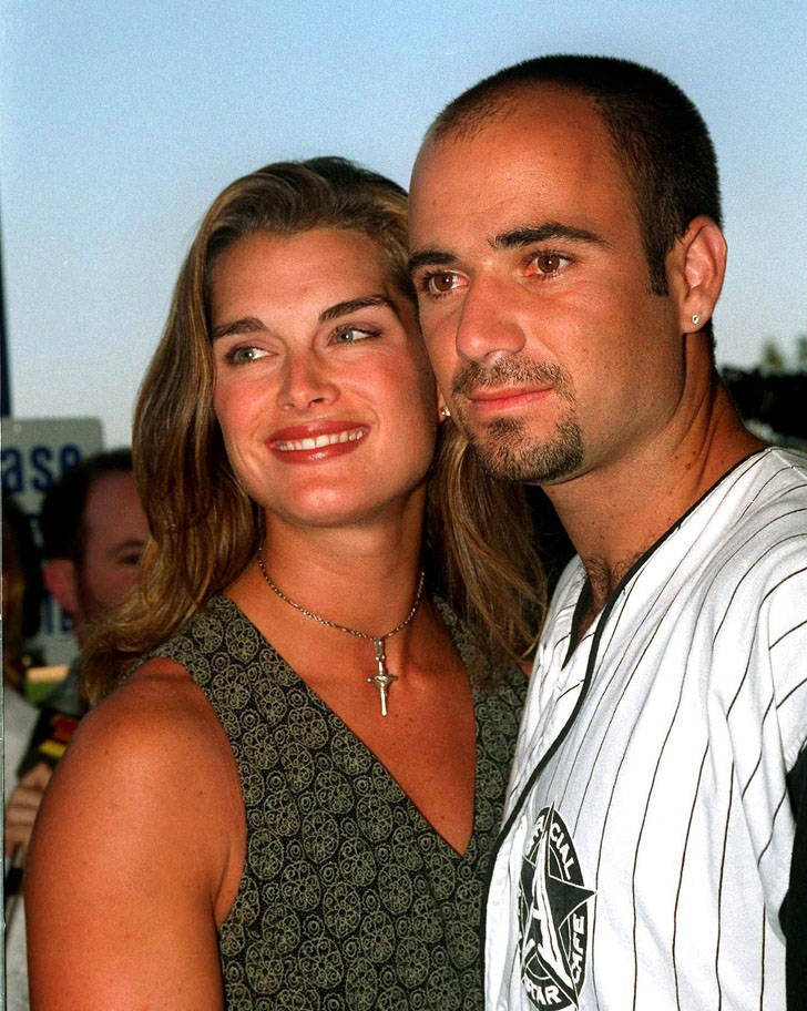 The Most Fabulous Celebrity Couples Of The ‘90s