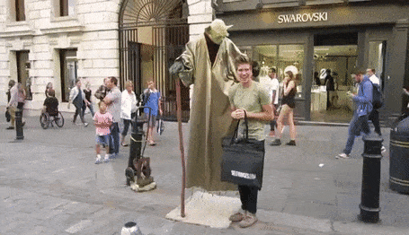 Living Statues Don’t Mess Around