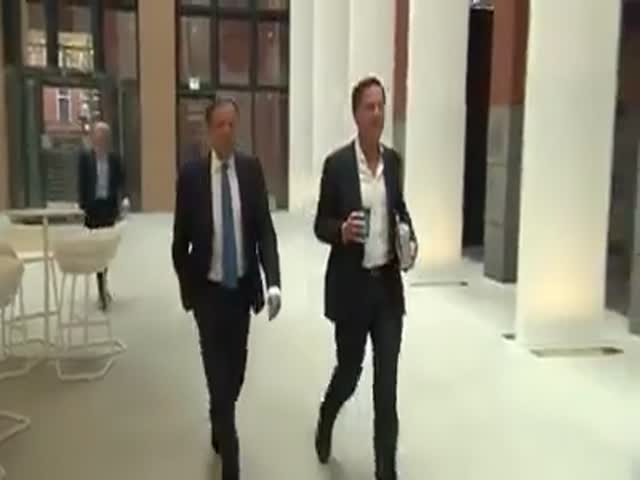 Dutch Prime Minister Drops His Coffee