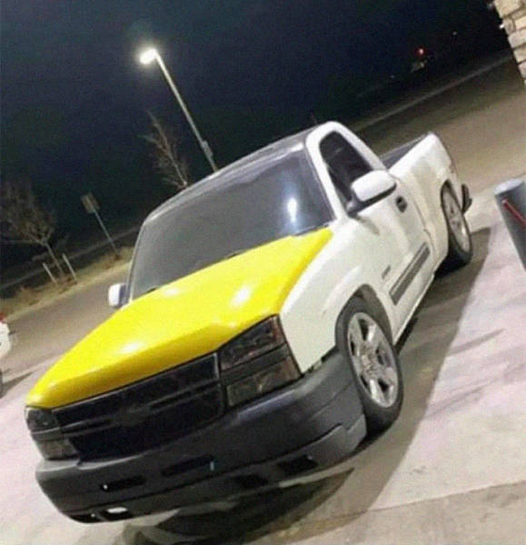 Guy Looks For A Replacement For His Mismatched Truck Hood, Finds The Absolute Perfect Candidate