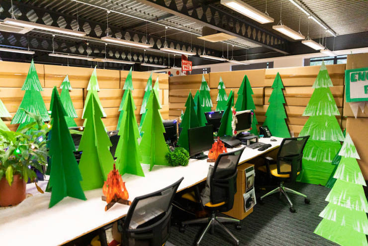 Office Gets Turned Into A Winter Maze Over A Weekend