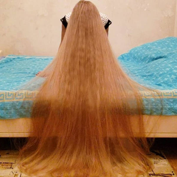 This Woman’s Hair Has Been Growing For 19 Years!
