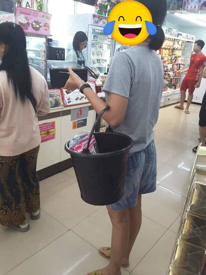 No More Plastic Bags In Thailand, So People Are Looking For Alternatives