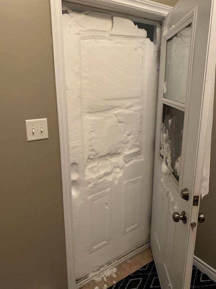 Meanwhile, Canada Is Dealing With An Insane Blizzard…