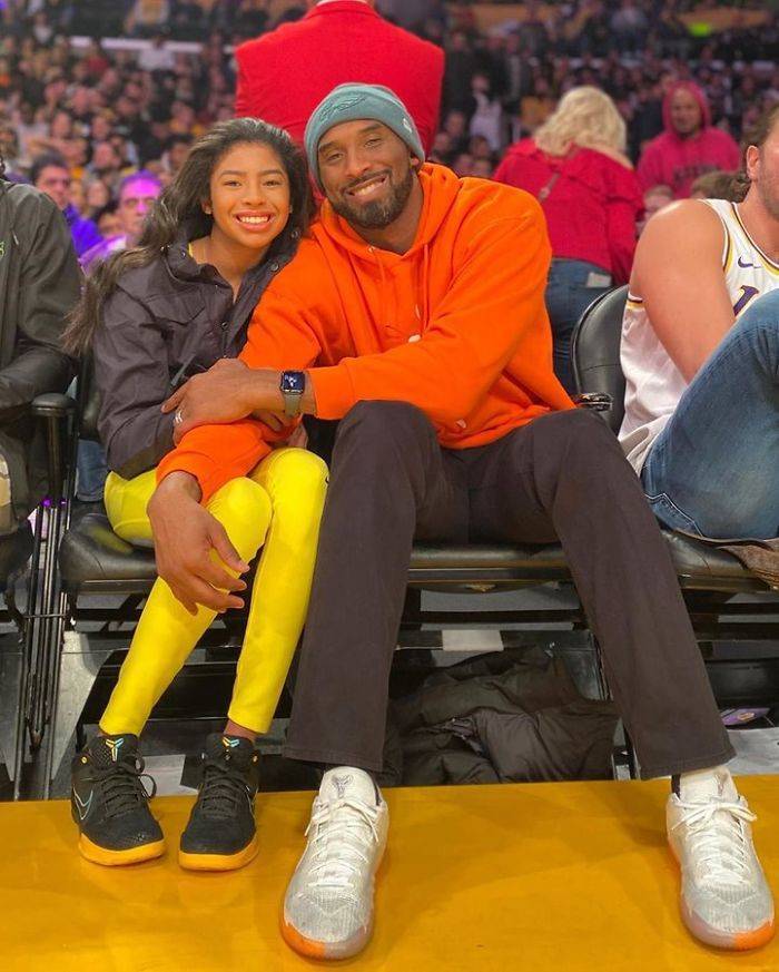 Photos Of Late Kobe Bryant With His 13-Year-Old Daughter, Gianna. This