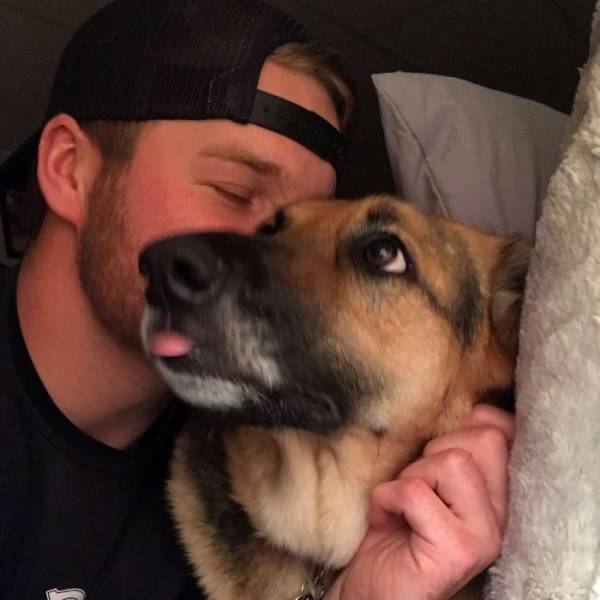 Guy Shares All The Struggles Of Living With A Dog