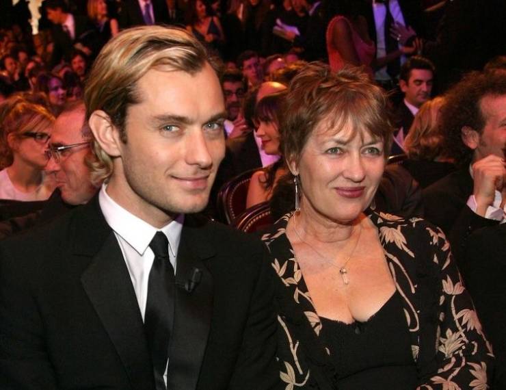 Celebs Who Look Great With Their Moms
