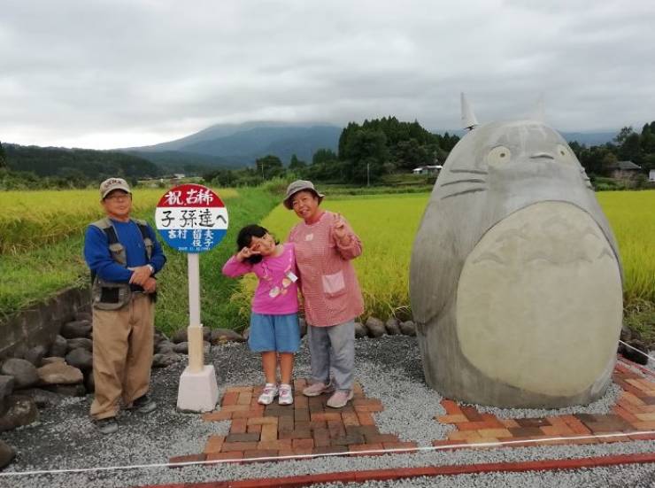 Japanese Elderly Couple Creates A Real-Life Version Of Totoro Bus Stop