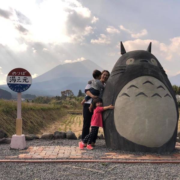 Japanese Elderly Couple Creates A Real-Life Version Of Totoro Bus Stop