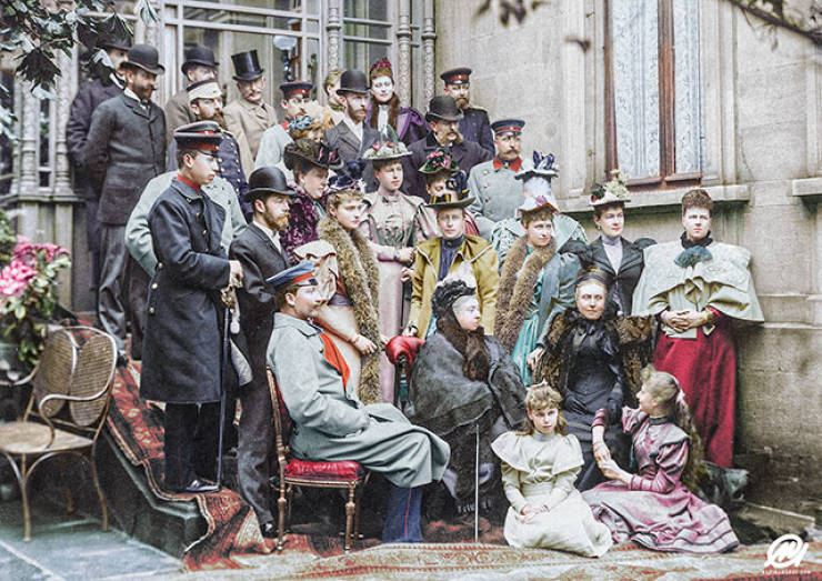 Colorized Historical Photos Just Feel Different 16 Pics