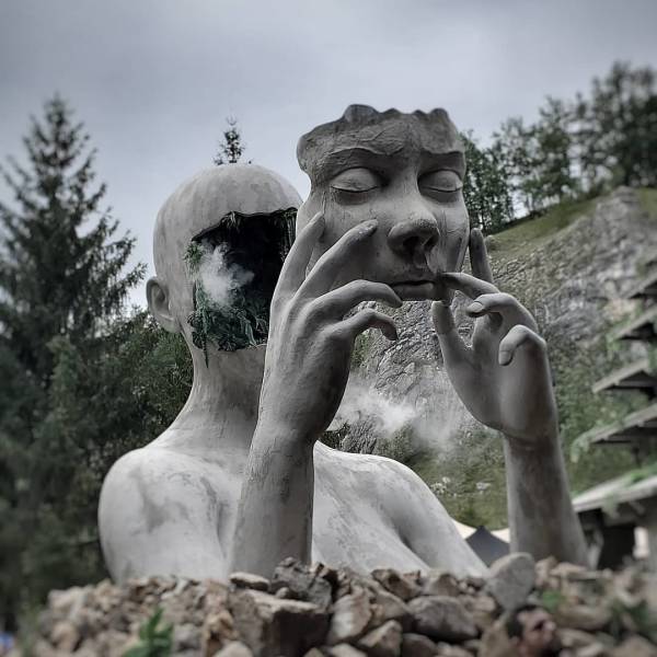 Sculptures That Really Catch Your Attention