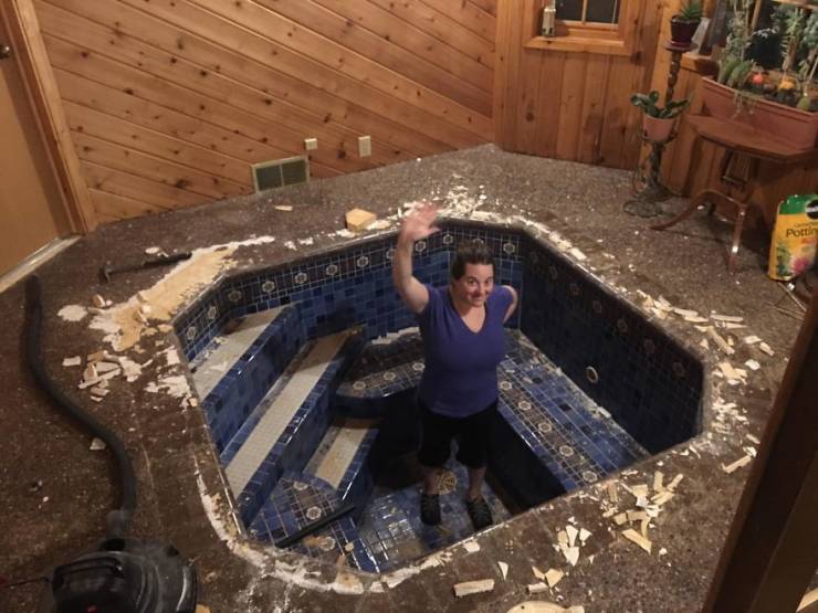 Couple Just Casually Discovers A Bath Under Their House…