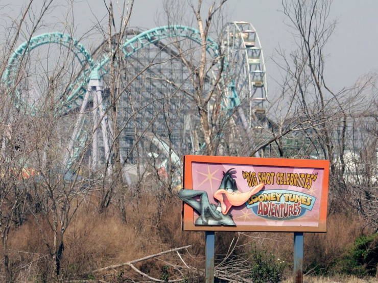 Inside A Theme Park That Was Destroyed By Hurricane Katrina