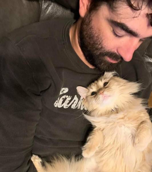 Men Who Said “No” To All Pets, Especially These Ones