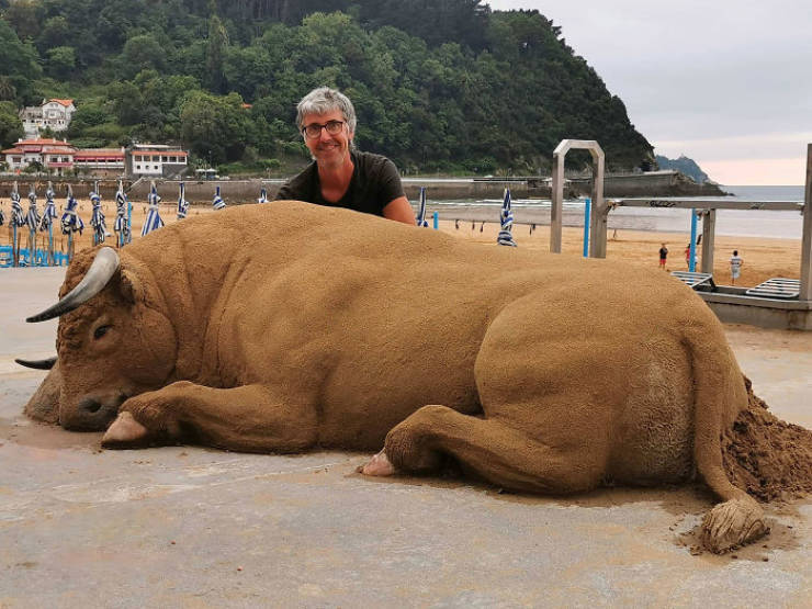 These Incredible Sand Sculptures Look Like They’re Alive!