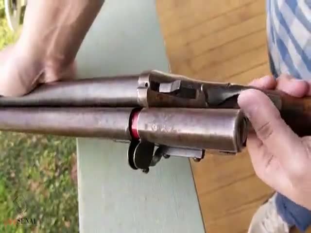 That’s A Weird Vintage Rifle!