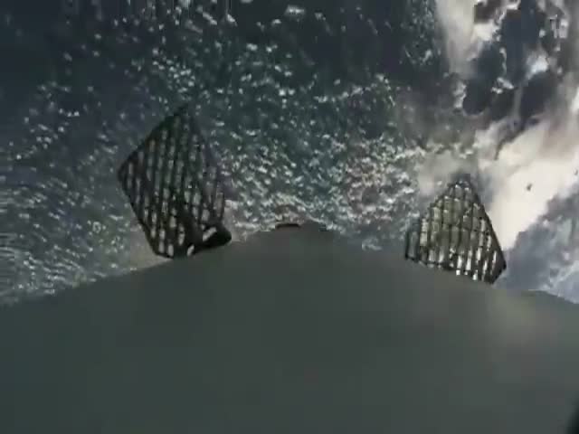 Successful Falcon-9 Stage Landing
