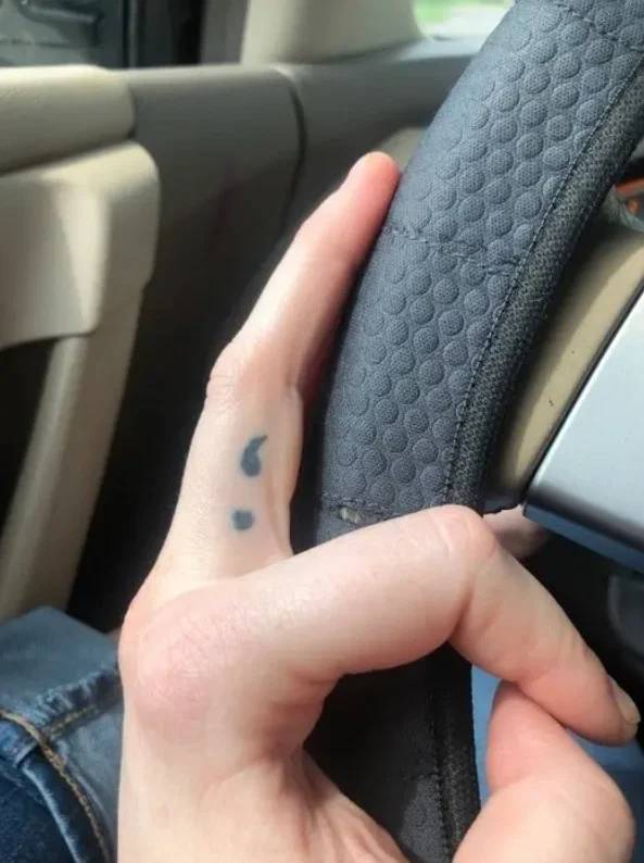 People Share Their Finger Tattoos And Their Meanings