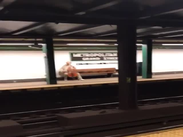 Such A Beautiful Subway Duet!
