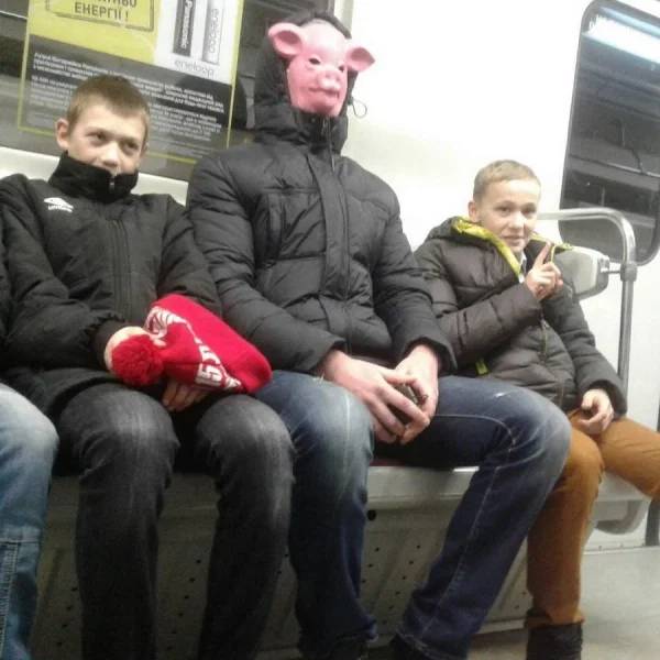 Looks Like Normal People Don’t Travel Via Subway…