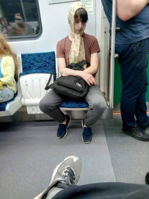 Looks Like Normal People Don’t Travel Via Subway…