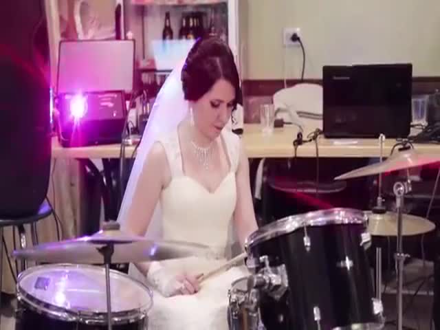 Drummer Bride