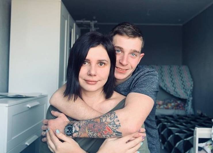 Russian Influencer Marries Her 20-Year-Old Stepson…