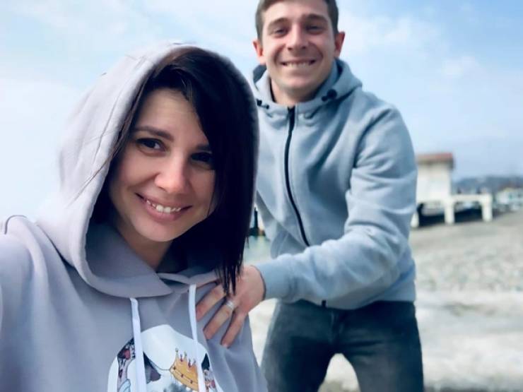 Russian Influencer Marries Her 20-Year-Old Stepson…