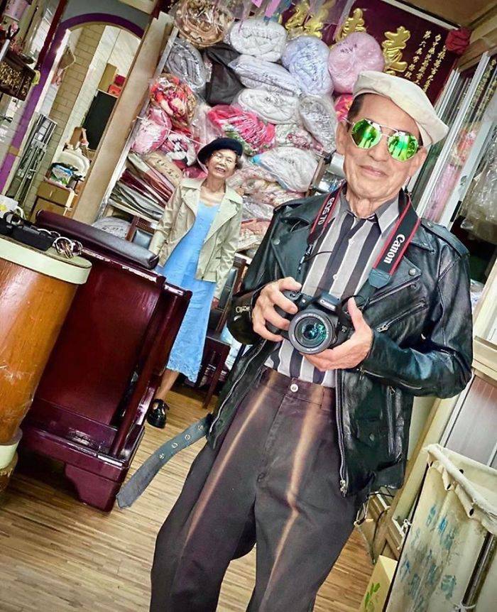 Taiwanese Elderly Couple Poses In Clothes That Clients Didn’t Collect From Their Laundry Shop