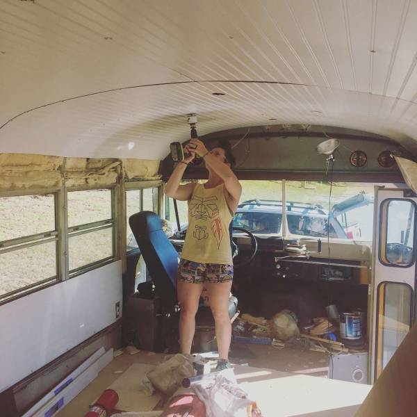 Couple Turned An Old Bus Into A Cozy Home