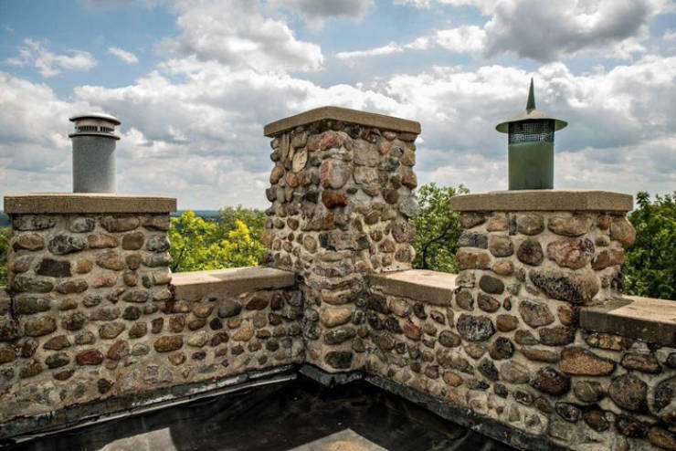 Wanna Buy This 185-Square-Meter $529,000 Helmer Castle?