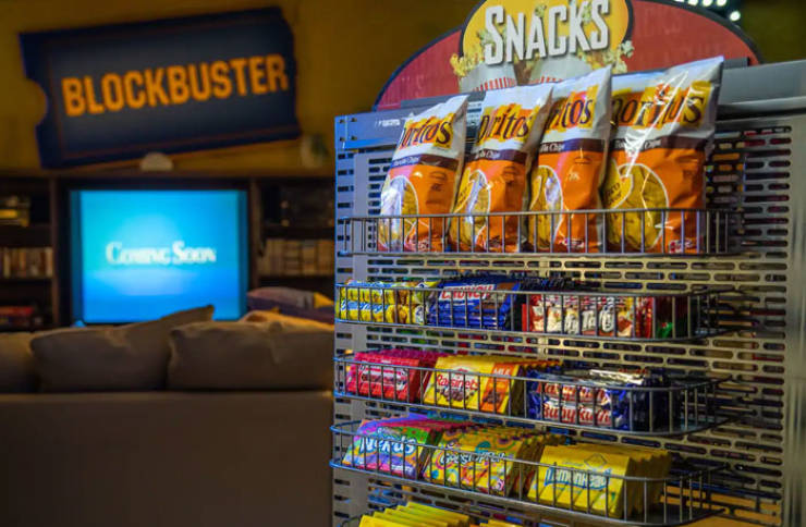 You Can Stay At World’s Last “Blockbuster” For Just $4 A Night
