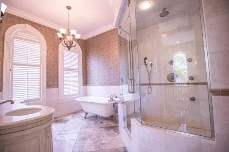 This House Listing Gets Weirder The Longer You Scroll Through It