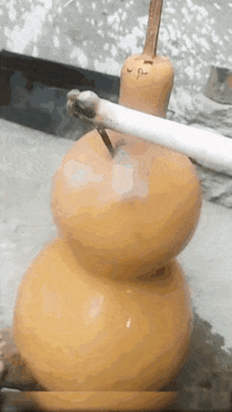 A Gourd Under A Strong Electrical Voltage