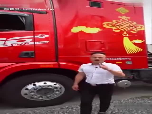 Comfortable Chinese Truck