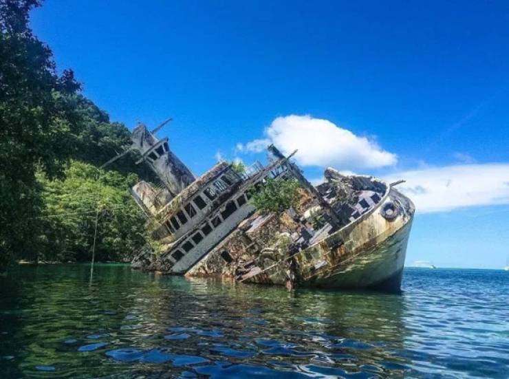 Abandoned Places Are Both Creepy And Majestic…