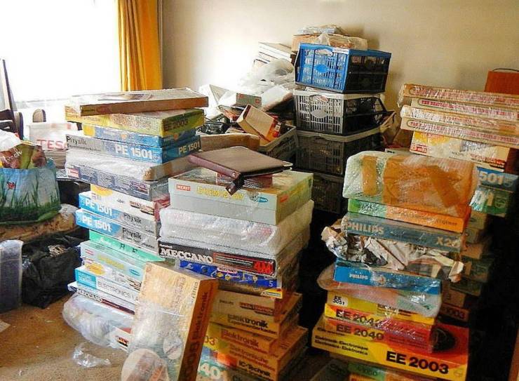 British Man Filled His House With 60,000 Rare Items