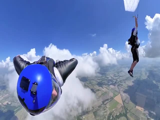 Awesome Wingsuit Skydiving!