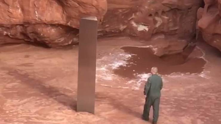 Helicopter Crew Finds A Curious Metal Monolith In Utah Desert