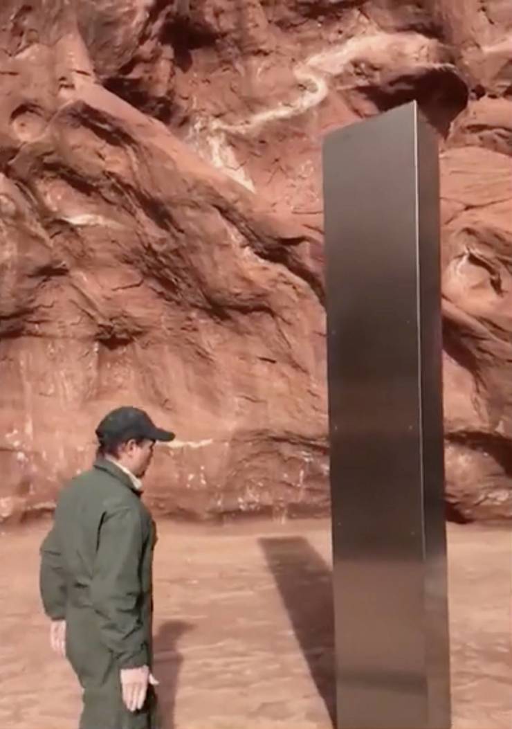 Helicopter Crew Finds A Curious Metal Monolith In Utah Desert
