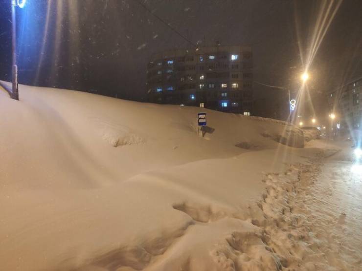 One Of Russia’s Coldest Cities Gets A Two-Month Pack Of Snow In Just Five Days!