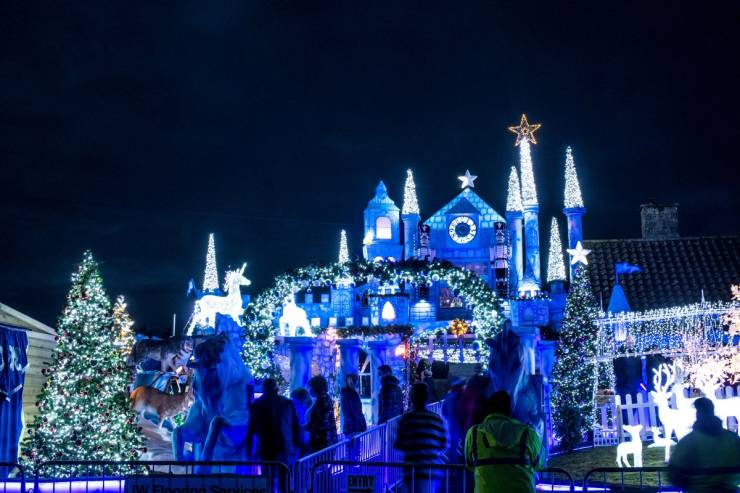 Couple Spends More Than $26,000 To Turn Their House Into A Winter Wonderland Castle