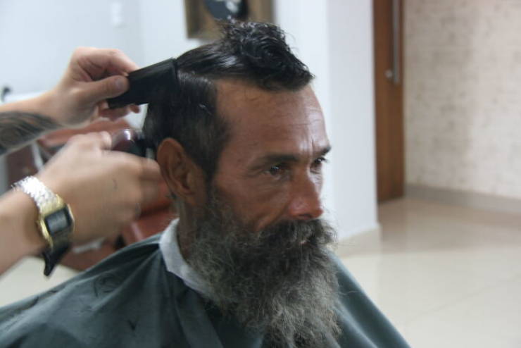Homeless Man Gets A Transformation, Then Gets Found By His Family Who Thought He Was Long Gone
