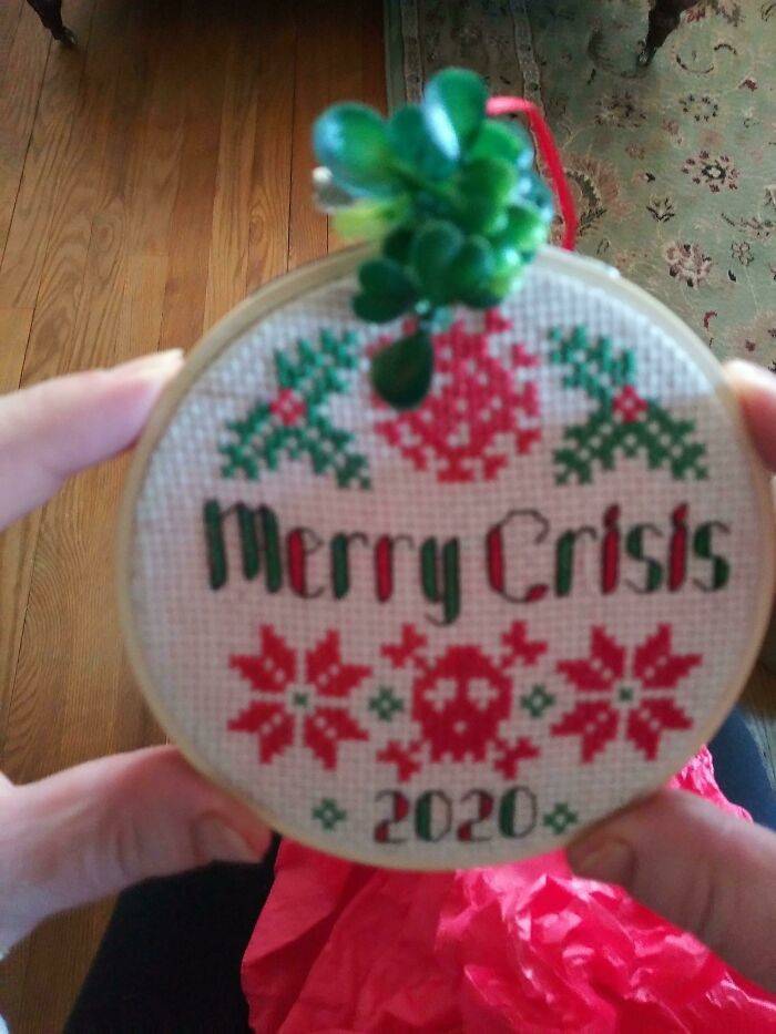 How To Troll Your Friends And Relatives With Christmas Gifts…