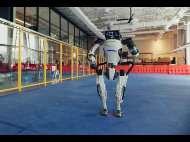 Boston Dynamics Dancing